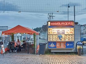 Hamburger kiosk.jpg